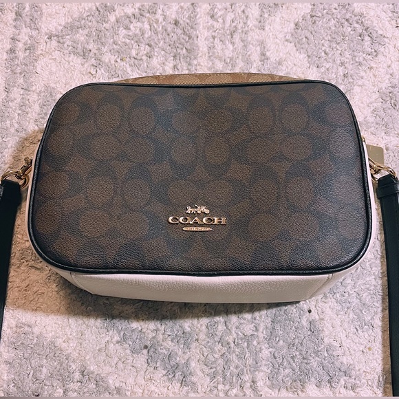 Coach Handbags - Coach Crossbody Bag